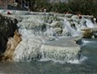 Termální lázně - Itálie - Toskánsko - přírodní sirné travertinové lázně Saturnia s možností koupání