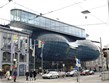 Termální lázně - Rakousko - Štýrsko - Štýrský Hradec (Graz), Kunsthaus, také nazývaný Friendly Alien (Přátelský mimozemšťan) má zobrazovat živou hmotu, dokončen 2003, arch. P.Cook a C.Fournier, stálá výstavní síň 