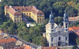 lázně Pápa - Maďarsko - Pápa - zámek Esterházyů (1783) a kostel