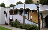 lázně Bad Blumau - Rakousko - Štýrsko - Bad Blumau, Hundertwasser neměl rád rovné plochy a přímky
