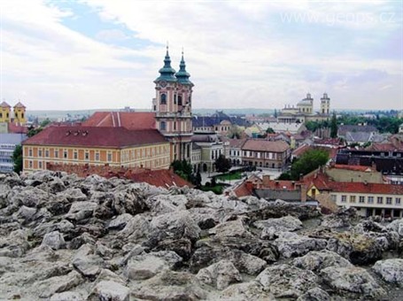 Termální lázně - Maďarsko - Eger - centrum města s katedrálou, pohled z hradu