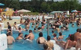 lázně Pápa - Maďarsko - Pápa - nabízí 5 termálních bazénů venkovních, 2 termální bazény kryté a zážitkové prostory